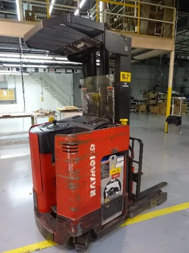 Photo #120 of CINRAM - LATE MODEL CNC TOOL ROOM EQUIPMENT, LARGE PLASTIC INJECTION MOULDING OPERATION AND ALL SUPPORT AND WAREHOUSE EQUIPMENT FROM A 400,00 SQ' FACILITY