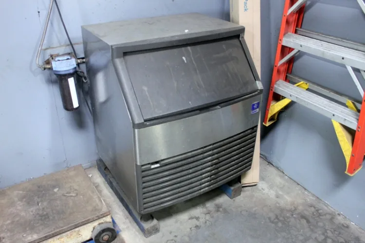 Photo #28 of ASSETS NO LONGER NEEDED IN THE CONTINUING OPERATION OF MANITOWOC BEVERAGE SYSTEMS
