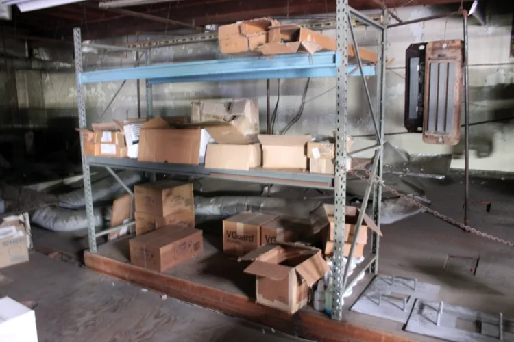 Photo #32 of ASSETS NO LONGER NEEDED IN THE CONTINUING OPERATION OF MANITOWOC BEVERAGE SYSTEMS
