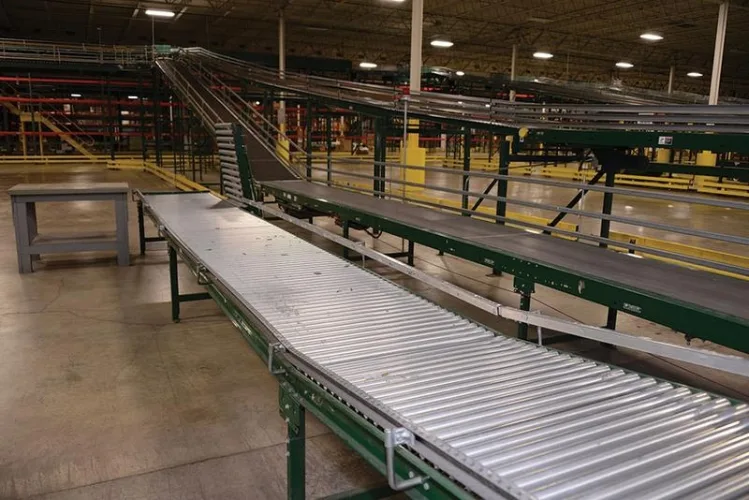 Photo #48 of FORMER ASSETS OF SEARS HOLDING CORP. - DISTRIBUTION CENTER - FORKLIFTS & MATERIAL HANDLING EQUIPMENT
