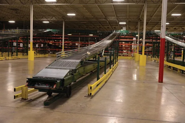Photo #51 of FORMER ASSETS OF SEARS HOLDING CORP. - DISTRIBUTION CENTER - FORKLIFTS & MATERIAL HANDLING EQUIPMENT