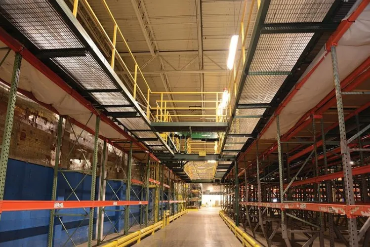 Photo #64 of FORMER ASSETS OF SEARS HOLDING CORP. - DISTRIBUTION CENTER - FORKLIFTS & MATERIAL HANDLING EQUIPMENT