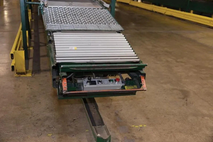 Photo #67 of FORMER ASSETS OF SEARS HOLDING CORP. - DISTRIBUTION CENTER - FORKLIFTS & MATERIAL HANDLING EQUIPMENT