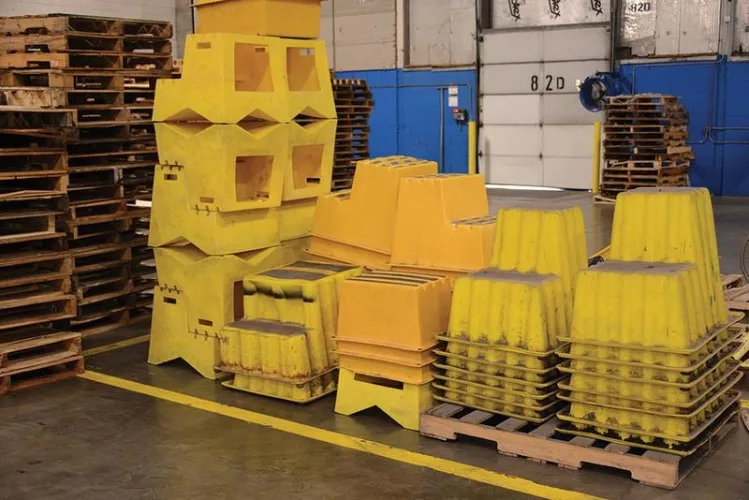Photo #81 of FORMER ASSETS OF SEARS HOLDING CORP. - DISTRIBUTION CENTER - FORKLIFTS & MATERIAL HANDLING EQUIPMENT