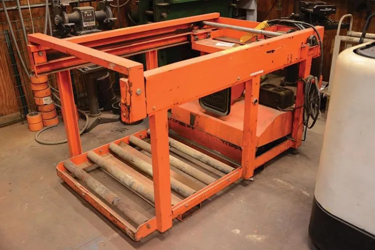 Photo #98 of FORMER ASSETS OF SEARS HOLDING CORP. - DISTRIBUTION CENTER - FORKLIFTS & MATERIAL HANDLING EQUIPMENT