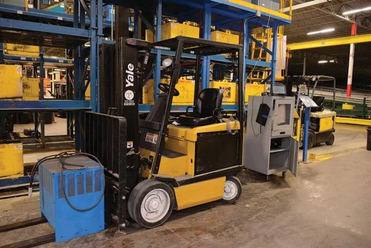 Photo #105 of FORMER ASSETS OF SEARS HOLDING CORP. - DISTRIBUTION CENTER - FORKLIFTS & MATERIAL HANDLING EQUIPMENT