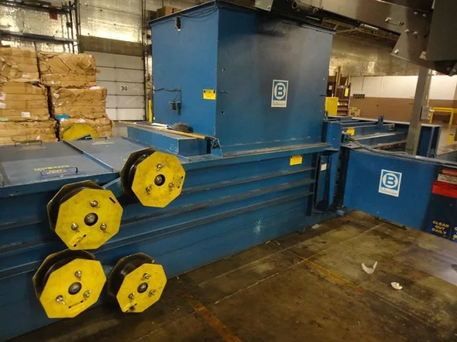 Photo #3 of FORMER ASSETS OF SEARS HOLDING CORP.: (2) FACILITIES TOTALING 1,400,000 SF DISTRIBUTION CENTERS - MATERIAL HANDLING