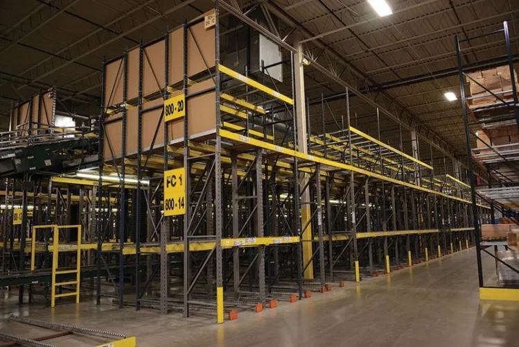 Photo #15 of FORMER ASSETS OF SEARS HOLDING CORP.: (2) FACILITIES TOTALING 1,400,000 SF DISTRIBUTION CENTERS - MATERIAL HANDLING