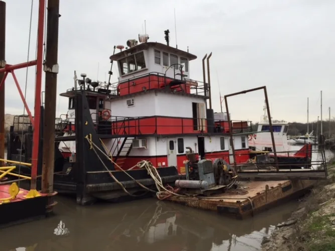 Photo #3 of BIG F MARINE: INLAND DREDGING FLEET, FEATURING: SUCTION DREDGE, PUSH-BOATS, CREW/TENDERS, SUPPORT BARGE & 50T CRANE
