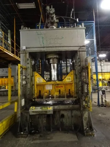 Photo #9 of COMPLETE PLANT CLOSURE OF ELECTROLUX CANADA CORP - 750,000 SQ FT PLANT FEATURING: OVER 40 STRAIGHT SIDE PRESSES TO 600 TON CAPACITY, HYDRAULIC PRESSES TO 600-TON CAPACITY, SERVO PRESS FEED LINES & MUCH MORE