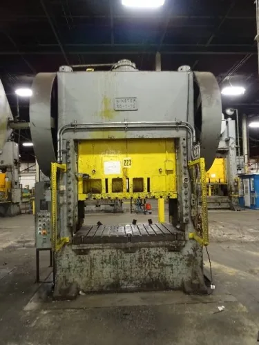 Photo #11 of COMPLETE PLANT CLOSURE OF ELECTROLUX CANADA CORP - 750,000 SQ FT PLANT FEATURING: OVER 40 STRAIGHT SIDE PRESSES TO 600 TON CAPACITY, HYDRAULIC PRESSES TO 600-TON CAPACITY, SERVO PRESS FEED LINES & MUCH MORE