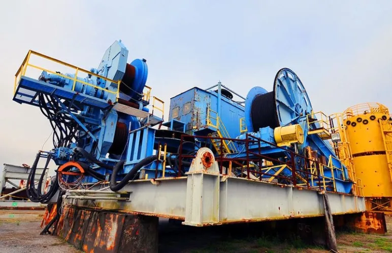 Photo #12 of MCDERMOTT INC.: FEATURING: RARE, HIGH QUALITY MARINE SERVICE EQUIPMENT; WINCHES; (2) RECONDITIONED AMERICAN 125 T. CRAWLER CRANES; PIPELINE SERVICE EQUIPMENT; FABRICATION & WELDING EQUIPMENT; ROLLING STOCK & MUCH MORE!