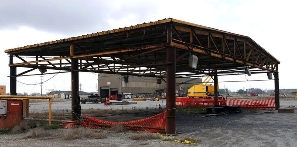 Photo #44 of MCDERMOTT INC.: FEATURING: RARE, HIGH QUALITY MARINE SERVICE EQUIPMENT; WINCHES; (2) RECONDITIONED AMERICAN 125 T. CRAWLER CRANES; PIPELINE SERVICE EQUIPMENT; FABRICATION & WELDING EQUIPMENT; ROLLING STOCK & MUCH MORE!