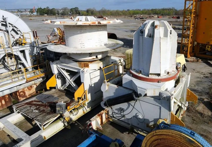 Photo #103 of MCDERMOTT INC.: FEATURING: RARE, HIGH QUALITY MARINE SERVICE EQUIPMENT; WINCHES; (2) RECONDITIONED AMERICAN 125 T. CRAWLER CRANES; PIPELINE SERVICE EQUIPMENT; FABRICATION & WELDING EQUIPMENT; ROLLING STOCK & MUCH MORE!