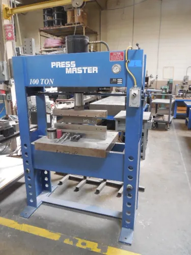 Photo #7 of BY ORDER OF US BANKRUPTCY COURT CASE #14-59743 - TROY TOOLING TECHNOLOGIES, LLC, FEATURING:  (2) TARUS CNC 3 AXIS MILLS, HYDRAULIC PRESSES, ROBOTS, TARUS CMM, MIXERS, ELECTRIC OVENS & FURNACES, TOOL ROOM EQUIPMENT & MUCH MORE