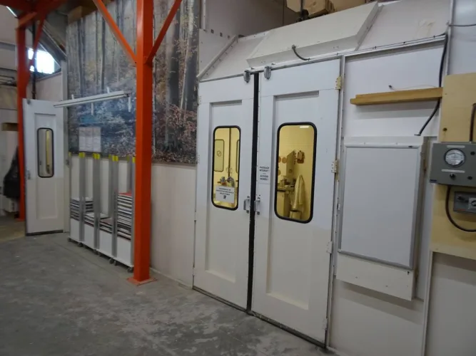 Photo #39 of HALO ART INC - LATE MODEL CUSTOM MADE CABINETRY, MILLWORK SHOP & WOODWORKING MACHINERY