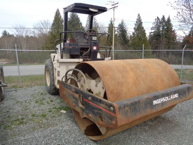 Photo #32 of PALLADIAN DEVELOPMENTS INC - LATE MODEL CONSTRUCTION EQUIPMENT & MACHINERY
