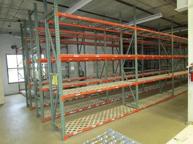 Photo #11 of CLARKS AMERICAS INC. - VERY CLEAN 300,000 SF WAREHOUSING & DISTRIBUTION CENTER