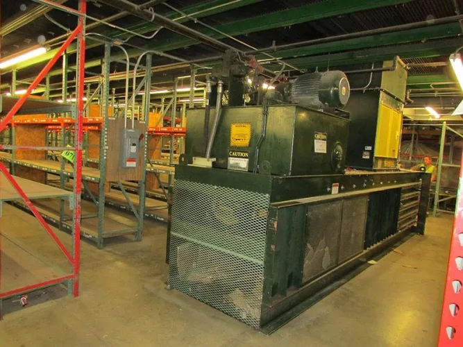 Photo #31 of CLARKS AMERICAS INC. - VERY CLEAN 300,000 SF WAREHOUSING & DISTRIBUTION CENTER