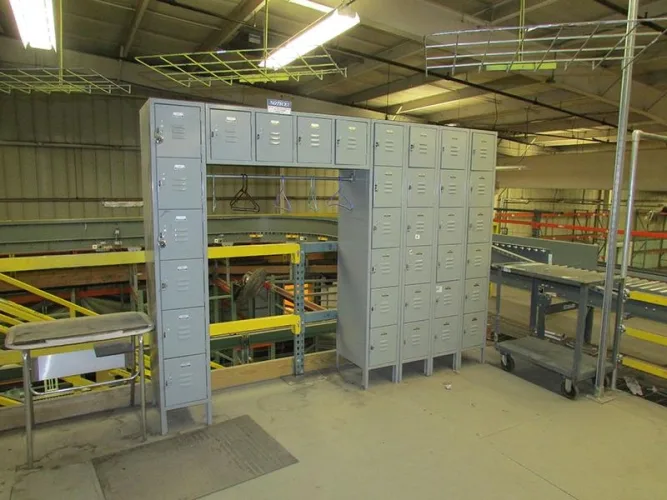 Photo #42 of CLARKS AMERICAS INC. - VERY CLEAN 300,000 SF WAREHOUSING & DISTRIBUTION CENTER