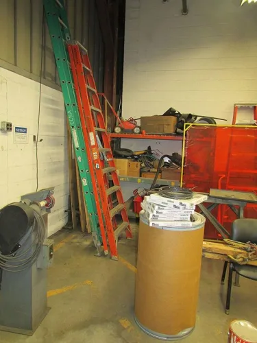 Photo #51 of CLARKS AMERICAS INC. - VERY CLEAN 300,000 SF WAREHOUSING & DISTRIBUTION CENTER