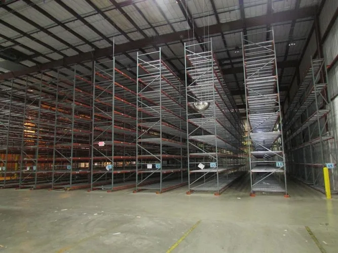 Photo #111 of CLARKS AMERICAS INC. - VERY CLEAN 300,000 SF WAREHOUSING & DISTRIBUTION CENTER
