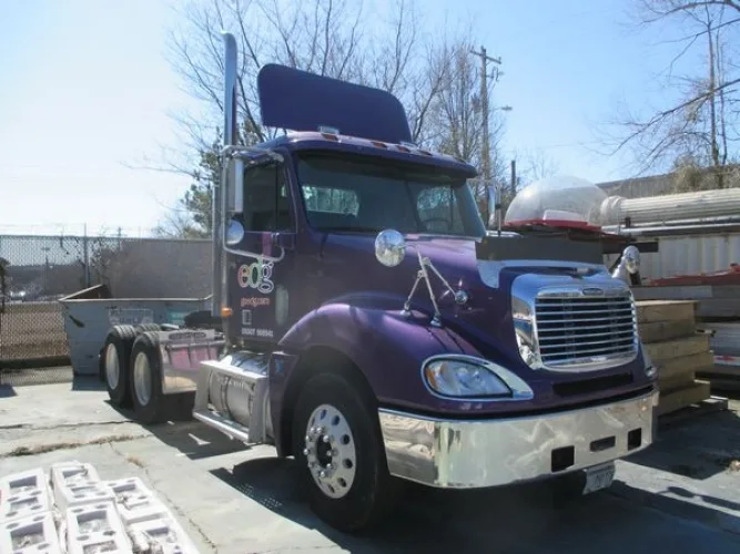 Photo #13 of 2-DAY ONLINE AUCTION, DAY 1:  ENTERTAINMENT DESIGN GROUP, INC., FEATURING: TRUCKS, TRAILERS, FORKLIFTS, METAL WORKING EQUIPMENT, WELDERS, MACHINE TOOLS PAINT BOOTHS & MORE