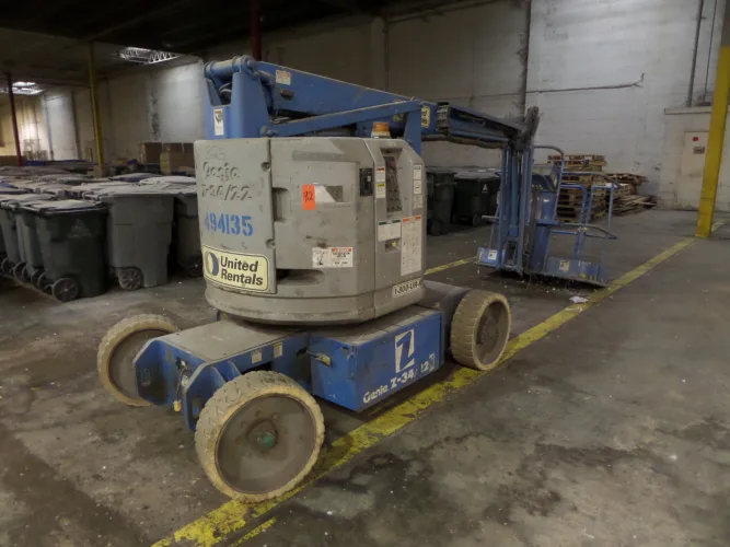 Photo #31 of ASSETS FORMERLY OF INTERNATIONAL PAPER COMPANY, FEATURING: 2006 MACPRESSE BALER, ALLEGHENY-WAGNER PAPER SHREDDER, (2) INTERNATIONAL TRACTORS, (19) OVER THE ROAD TRAILERS - STOUGHTON, GREAT DANE, WABASH & FREUHAUF, 100's OF BINS/DUMPSTERS & MUCH MORE