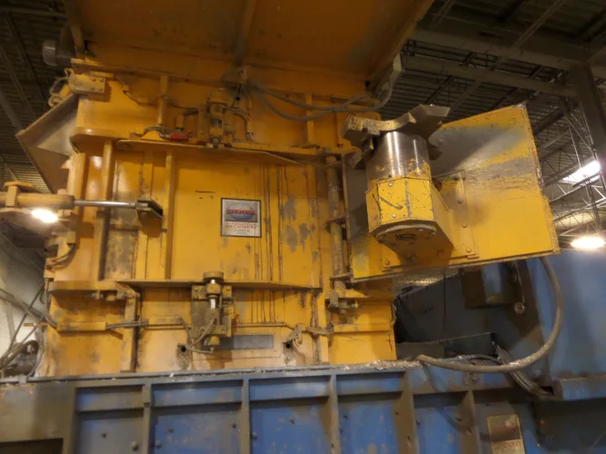 Photo #39 of ASSETS FORMERLY OF INTERNATIONAL PAPER COMPANY, FEATURING: 2006 MACPRESSE BALER, ALLEGHENY-WAGNER PAPER SHREDDER, (2) INTERNATIONAL TRACTORS, (19) OVER THE ROAD TRAILERS - STOUGHTON, GREAT DANE, WABASH & FREUHAUF, 100's OF BINS/DUMPSTERS & MUCH MORE