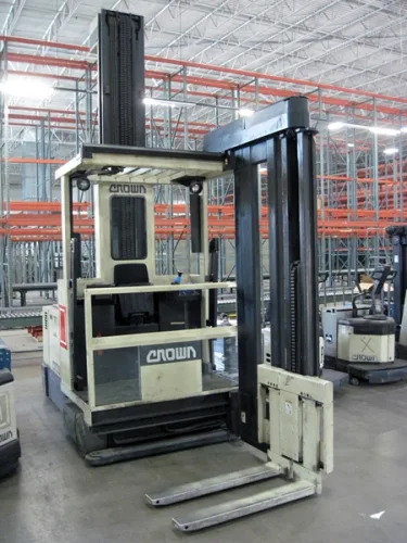 Photo #35 of SHORT NOTICE 2-DAY ONLINE AUCTION: FORMER OFFICE DEPOT DISTRIBUTION CENTER, FEATURING: INTERLAKE PALLET RACKING, SHELVING, CROWN FORKLIFTS, ELECTRIC PALLET JACKS, (4) BATTERY CHARGERS, (2) COMPACTORS & MORE