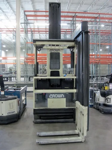 Photo #36 of SHORT NOTICE 2-DAY ONLINE AUCTION: FORMER OFFICE DEPOT DISTRIBUTION CENTER, FEATURING: INTERLAKE PALLET RACKING, SHELVING, CROWN FORKLIFTS, ELECTRIC PALLET JACKS, (4) BATTERY CHARGERS, (2) COMPACTORS & MORE