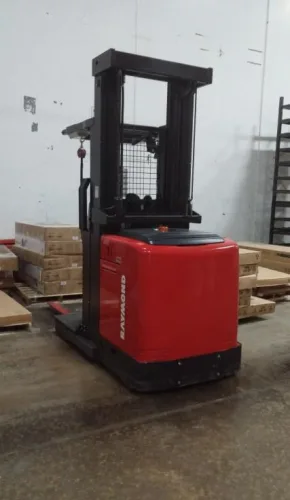 Photo #60 of SHORT NOTICE 2-DAY ONLINE AUCTION: FORMER OFFICE DEPOT DISTRIBUTION CENTER, FEATURING: INTERLAKE PALLET RACKING, SHELVING, CROWN FORKLIFTS, ELECTRIC PALLET JACKS, (4) BATTERY CHARGERS, (2) COMPACTORS & MORE