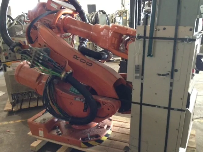 Photo #4 of (15) LATE MODEL ABB IRB 6600 ROBOTS EQUIPPED WITH S4C PLUS CONTROLLERS & (10) ABB IRB 6650S-200/3.0 ROBOTS