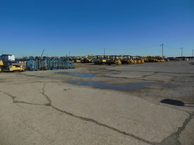 Photo #4 of REAL ESTATE FORMERLY OF BOMAG AMERICAS, INC.  236,500 SQUARE FOOT INDUSTRIAL MANUFACTURING FACILITY