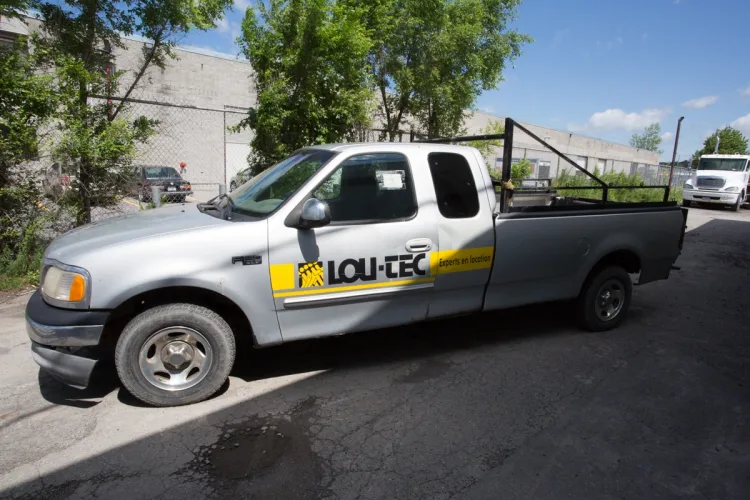 Photo #4 of 2-DAY AUCTION OF LOCATIONS D'OUTILS MATTE INC, LATE MODEL CONSTRUCTION EQUIPMENT FEATURING: (8) ARTICULATED BOOM LIFTS, (5) TELEHANDLERS, (5) SKIDSTEERS, (5) EXCAVATORS, LIGHT TOWERS, SUPPORT EQUIPMENT & MUCH MORE - DAY 1
