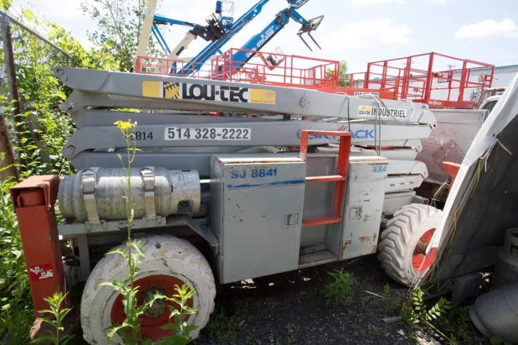 Photo #6 of 2-DAY AUCTION OF LOCATIONS D'OUTILS MATTE INC, LATE MODEL CONSTRUCTION EQUIPMENT FEATURING: (8) ARTICULATED BOOM LIFTS, (5) TELEHANDLERS, (5) SKIDSTEERS, (5) EXCAVATORS, LIGHT TOWERS, SUPPORT EQUIPMENT & MUCH MORE - DAY 1