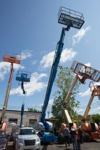 Photo #19 of 2-DAY AUCTION OF LOCATIONS D'OUTILS MATTE INC, LATE MODEL CONSTRUCTION EQUIPMENT FEATURING: (8) ARTICULATED BOOM LIFTS, (5) TELEHANDLERS, (5) SKIDSTEERS, (5) EXCAVATORS, LIGHT TOWERS, SUPPORT EQUIPMENT & MUCH MORE - DAY 1