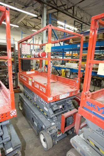 Photo #31 of 2-DAY AUCTION OF LOCATIONS D'OUTILS MATTE INC, LATE MODEL CONSTRUCTION EQUIPMENT FEATURING: (8) ARTICULATED BOOM LIFTS, (5) TELEHANDLERS, (5) SKIDSTEERS, (5) EXCAVATORS, LIGHT TOWERS, SUPPORT EQUIPMENT & MUCH MORE - DAY 1