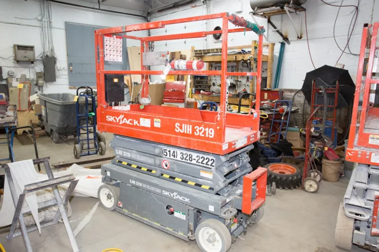 Photo #38 of 2-DAY AUCTION OF LOCATIONS D'OUTILS MATTE INC, LATE MODEL CONSTRUCTION EQUIPMENT FEATURING: (8) ARTICULATED BOOM LIFTS, (5) TELEHANDLERS, (5) SKIDSTEERS, (5) EXCAVATORS, LIGHT TOWERS, SUPPORT EQUIPMENT & MUCH MORE - DAY 1