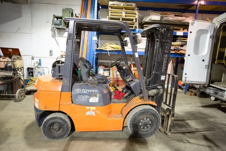 Photo #44 of 2-DAY AUCTION OF LOCATIONS D'OUTILS MATTE INC, LATE MODEL CONSTRUCTION EQUIPMENT FEATURING: (8) ARTICULATED BOOM LIFTS, (5) TELEHANDLERS, (5) SKIDSTEERS, (5) EXCAVATORS, LIGHT TOWERS, SUPPORT EQUIPMENT & MUCH MORE - DAY 1
