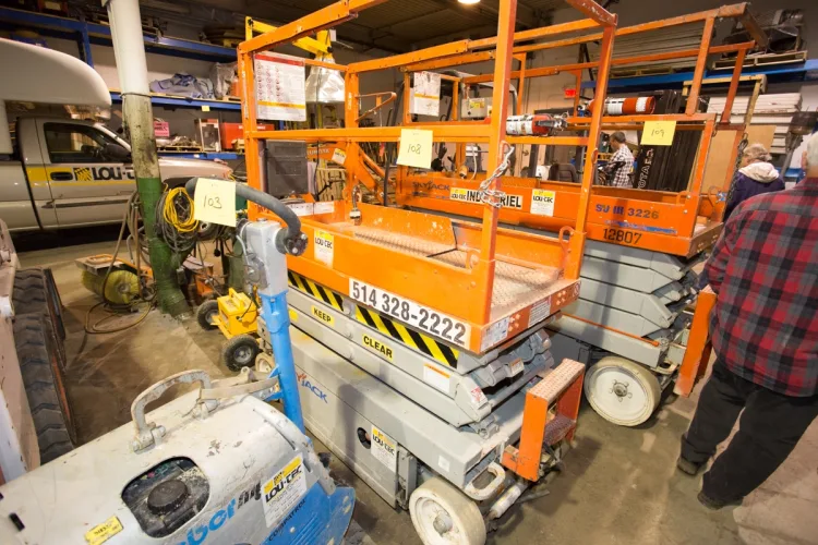 Photo #53 of 2-DAY AUCTION OF LOCATIONS D'OUTILS MATTE INC, LATE MODEL CONSTRUCTION EQUIPMENT FEATURING: (8) ARTICULATED BOOM LIFTS, (5) TELEHANDLERS, (5) SKIDSTEERS, (5) EXCAVATORS, LIGHT TOWERS, SUPPORT EQUIPMENT & MUCH MORE - DAY 1