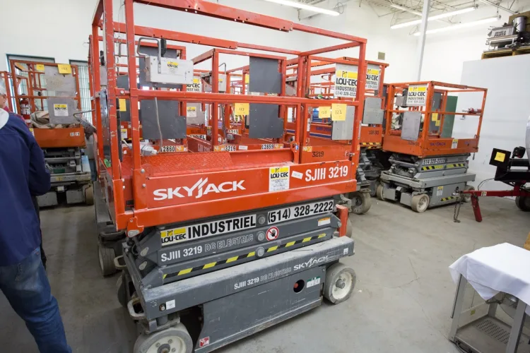 Photo #58 of 2-DAY AUCTION OF LOCATIONS D'OUTILS MATTE INC, LATE MODEL CONSTRUCTION EQUIPMENT FEATURING: (8) ARTICULATED BOOM LIFTS, (5) TELEHANDLERS, (5) SKIDSTEERS, (5) EXCAVATORS, LIGHT TOWERS, SUPPORT EQUIPMENT & MUCH MORE - DAY 1