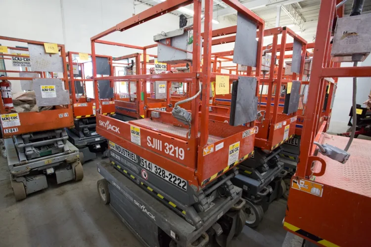 Photo #61 of 2-DAY AUCTION OF LOCATIONS D'OUTILS MATTE INC, LATE MODEL CONSTRUCTION EQUIPMENT FEATURING: (8) ARTICULATED BOOM LIFTS, (5) TELEHANDLERS, (5) SKIDSTEERS, (5) EXCAVATORS, LIGHT TOWERS, SUPPORT EQUIPMENT & MUCH MORE - DAY 1