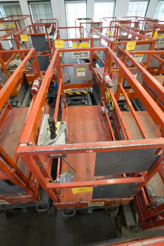Photo #62 of 2-DAY AUCTION OF LOCATIONS D'OUTILS MATTE INC, LATE MODEL CONSTRUCTION EQUIPMENT FEATURING: (8) ARTICULATED BOOM LIFTS, (5) TELEHANDLERS, (5) SKIDSTEERS, (5) EXCAVATORS, LIGHT TOWERS, SUPPORT EQUIPMENT & MUCH MORE - DAY 1