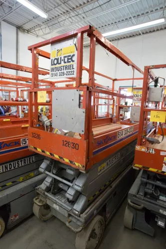Photo #63 of 2-DAY AUCTION OF LOCATIONS D'OUTILS MATTE INC, LATE MODEL CONSTRUCTION EQUIPMENT FEATURING: (8) ARTICULATED BOOM LIFTS, (5) TELEHANDLERS, (5) SKIDSTEERS, (5) EXCAVATORS, LIGHT TOWERS, SUPPORT EQUIPMENT & MUCH MORE - DAY 1