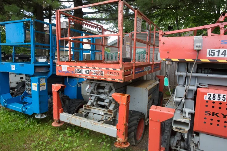 Photo #83 of 2-DAY AUCTION OF LOCATIONS D'OUTILS MATTE INC, LATE MODEL CONSTRUCTION EQUIPMENT FEATURING: (8) ARTICULATED BOOM LIFTS, (5) TELEHANDLERS, (5) SKIDSTEERS, (5) EXCAVATORS, LIGHT TOWERS, SUPPORT EQUIPMENT & MUCH MORE - DAY 1