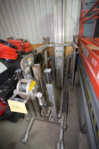Photo #100 of 2-DAY AUCTION OF LOCATIONS D'OUTILS MATTE INC, LATE MODEL CONSTRUCTION EQUIPMENT FEATURING: (8) ARTICULATED BOOM LIFTS, (5) TELEHANDLERS, (5) SKIDSTEERS, (5) EXCAVATORS, LIGHT TOWERS, SUPPORT EQUIPMENT & MUCH MORE - DAY 1