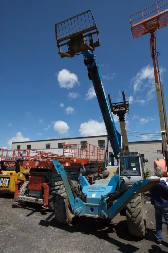 Photo #113 of 2-DAY AUCTION OF LOCATIONS D'OUTILS MATTE INC, LATE MODEL CONSTRUCTION EQUIPMENT FEATURING: (8) ARTICULATED BOOM LIFTS, (5) TELEHANDLERS, (5) SKIDSTEERS, (5) EXCAVATORS, LIGHT TOWERS, SUPPORT EQUIPMENT & MUCH MORE - DAY 1