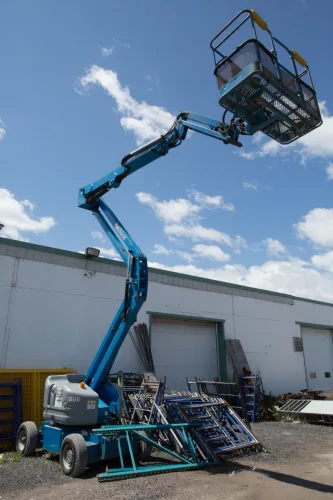 Photo #117 of 2-DAY AUCTION OF LOCATIONS D'OUTILS MATTE INC, LATE MODEL CONSTRUCTION EQUIPMENT FEATURING: (8) ARTICULATED BOOM LIFTS, (5) TELEHANDLERS, (5) SKIDSTEERS, (5) EXCAVATORS, LIGHT TOWERS, SUPPORT EQUIPMENT & MUCH MORE - DAY 1