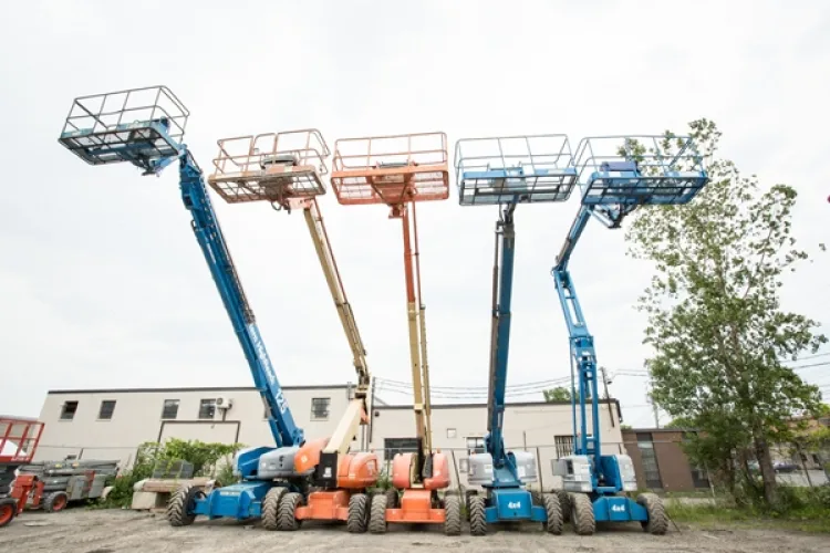 Photo #121 of 2-DAY AUCTION OF LOCATIONS D'OUTILS MATTE INC, LATE MODEL CONSTRUCTION EQUIPMENT FEATURING: (8) ARTICULATED BOOM LIFTS, (5) TELEHANDLERS, (5) SKIDSTEERS, (5) EXCAVATORS, LIGHT TOWERS, SUPPORT EQUIPMENT & MUCH MORE - DAY 1